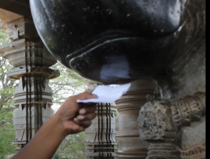 Исследователь нашел барельефы с высокими технологиями в древнем храме