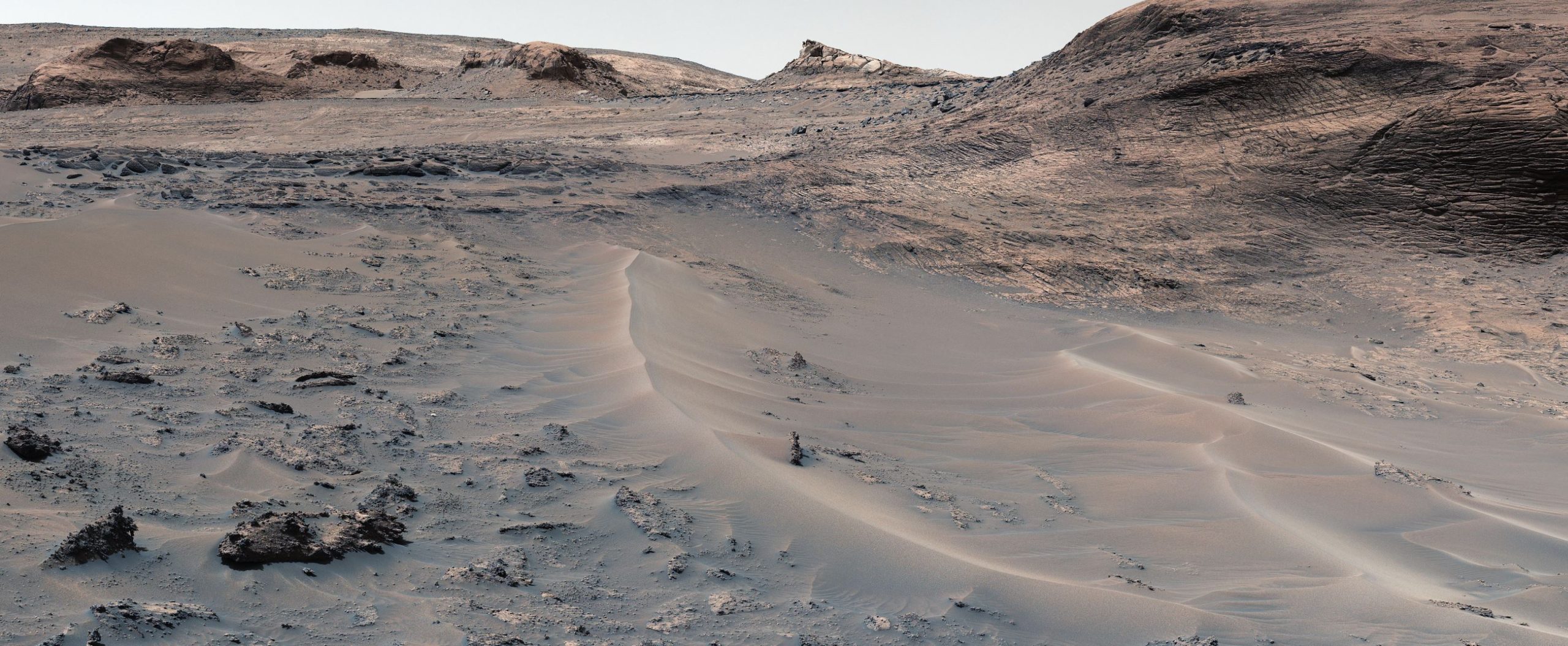 Curiosity приступил к изучению «особого» региона на Марсе, где когда-то были ручьи и пруды