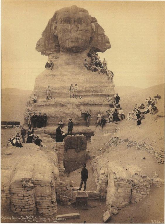 Сфинкс в Гизе, Египет, около 1850 года. Кредит изображения неизвестен.