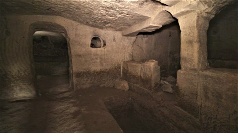 Это могила Саломеи, повивальной бабки, избавившей Иисуса?