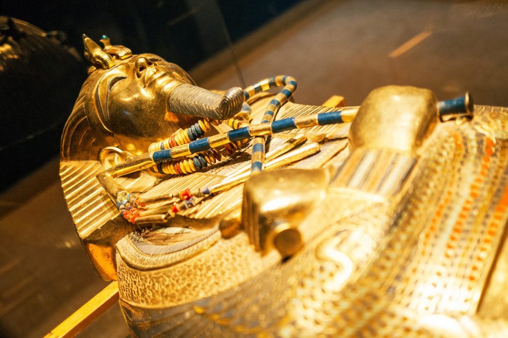 Откуда произошло слово фараон и что оно означает?