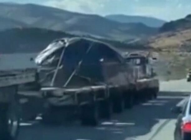 Возле «Зоны 51» заметили грузовик с загадочным дискообразным объектом