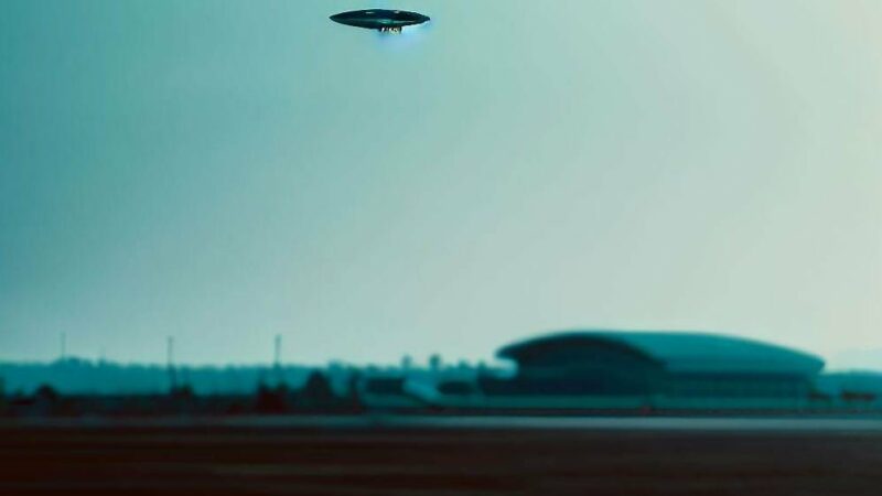 Белый НЛО стал причиной закрытия аэропорта в Манипуре, Индия