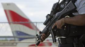 Антитеррористическая полиция Великобритании задержала журналиста Grayzone