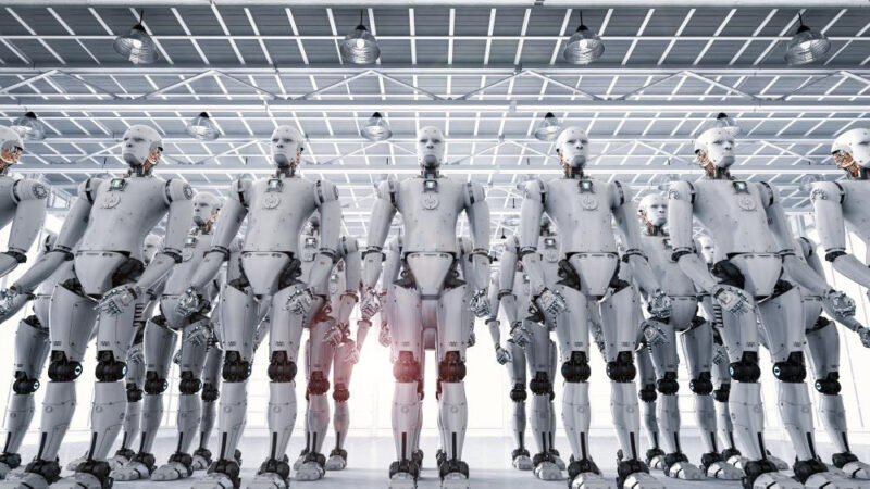Роботы-гуманоиды утверждают, что могут управлять миром лучше, чем люди