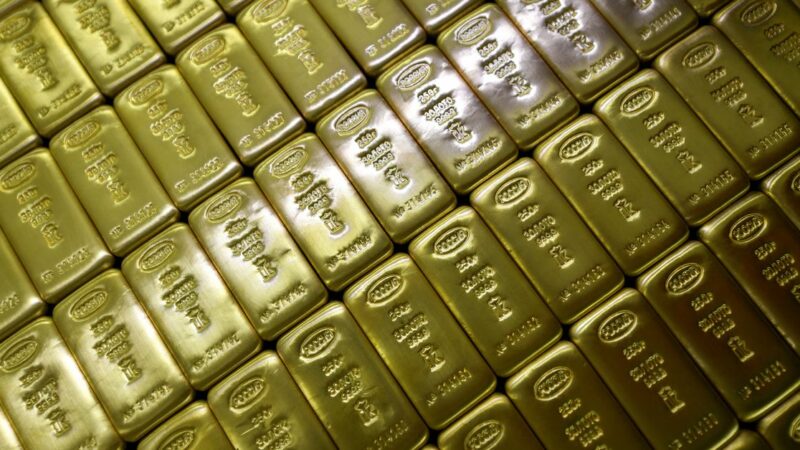 Страны репатриируют золото после санкций против России, результаты исследования