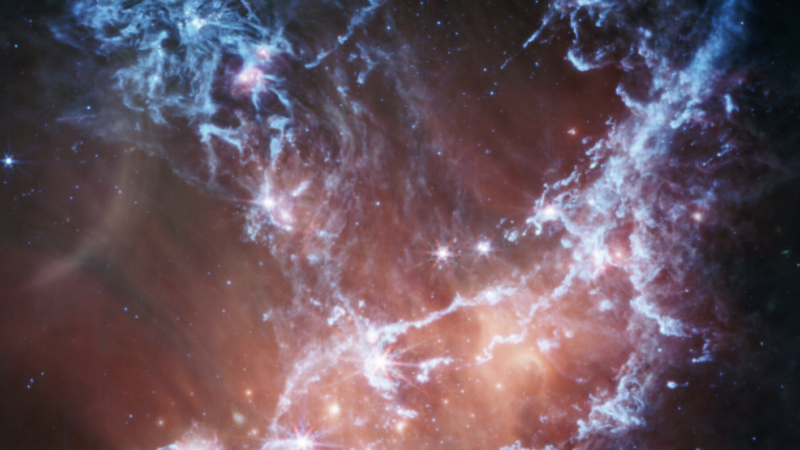 Телескоп НАСА “Джеймс Уэбб” обнаружил рождение звезды в NGC 346
