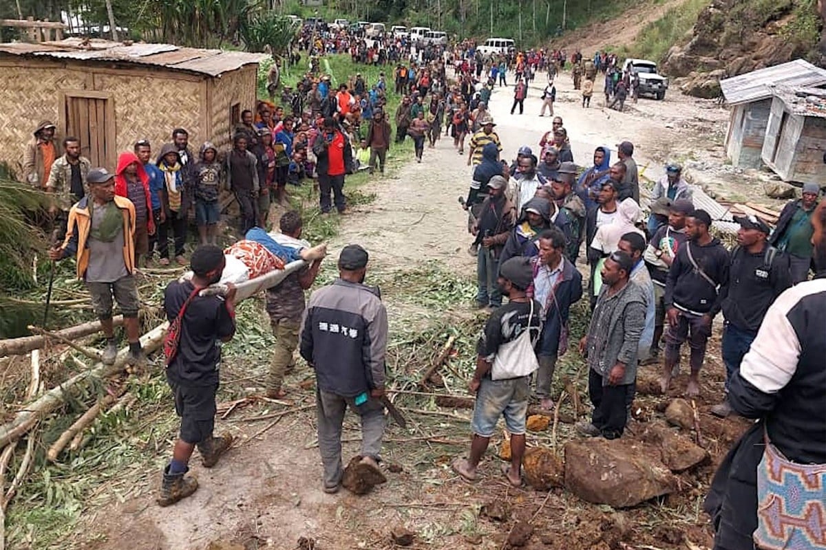 Деревня разрушена за одну ночь огромным оползнем в Папуа-Новой Гвинее: более 2000 человек похоронены заживо