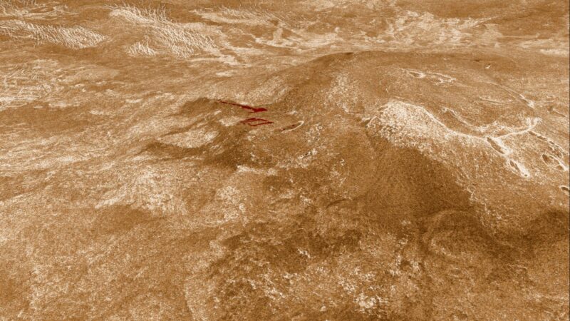 На Венере обнаружен недавний обширный вулканизм
