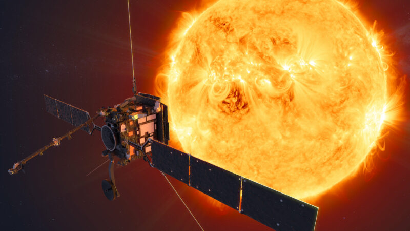 Миссия Solar Orbiter раскрыла тайну «медленного» солнечного ветра