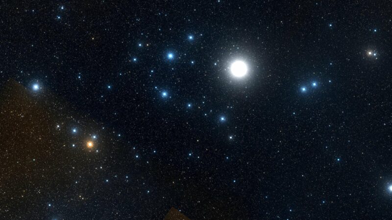 Многие близлежащие звездные скопления происходят всего от трех «семейств».