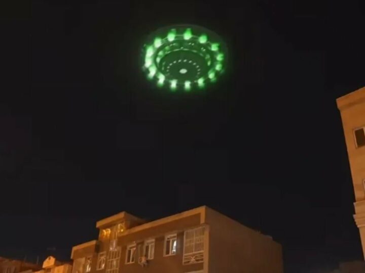 Крупный план зеленого НЛО был снят над Тегерано
