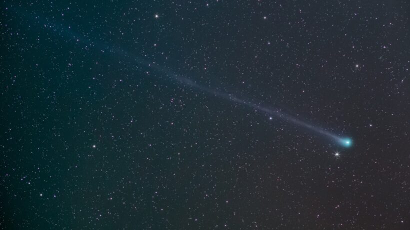 Две кометы в октябрьском небе: Уникальное астрономическое шоу на фоне метеорного потока