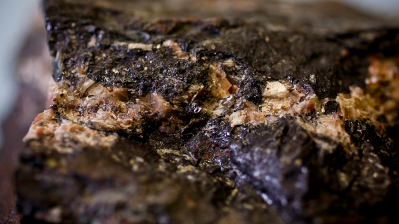 Цена открытия: Как радий подарил миру исцеление и забрал жизнь Марии Кюри