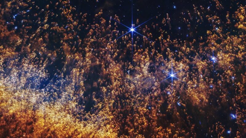 Космическое око Уэбба: Новый взгляд на туманность Улитку и судьбу Солнца