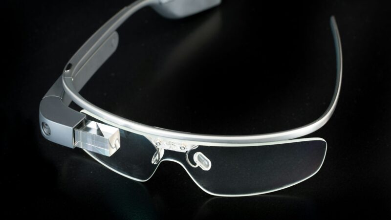 Очки с ИИ: Почему у Google не получается, и что изменится в третьей попытке?