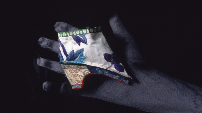 Тысячелетняя традиция и боль: история китайского бинтования ног