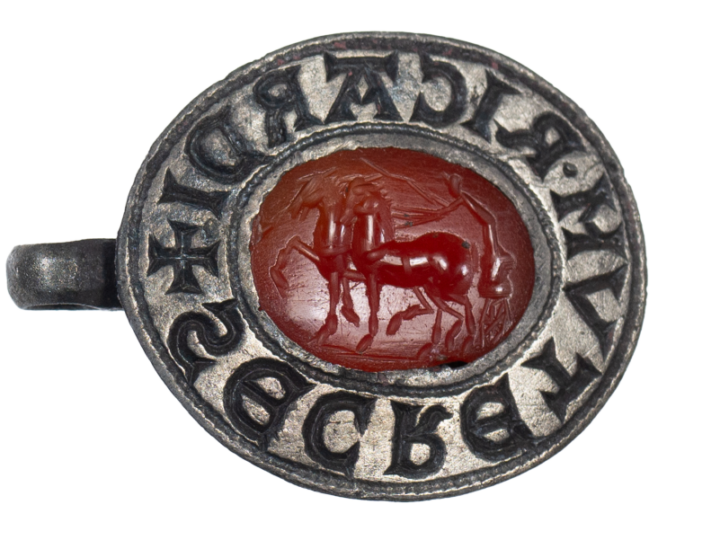 Тайна средневековой печати: Римская гемма в сердце «Секрета Ричарда»