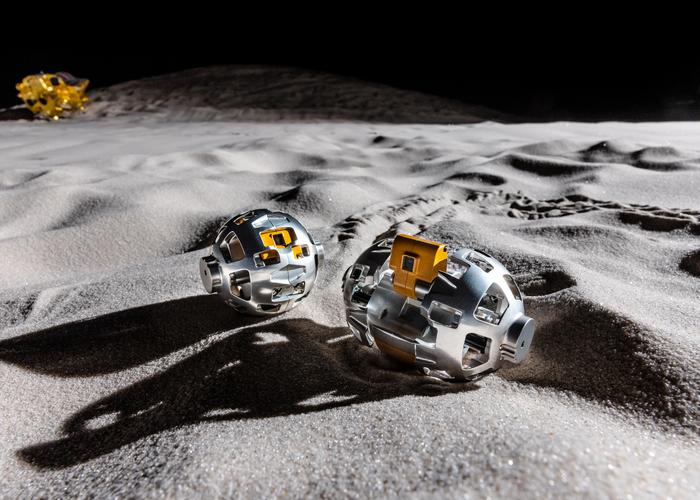 Japan’s ‘crawling’ moon robot LEV-2 passed its historic first Робот-трансформер снял гибель «Лунного снайпера»: как шарик размером с ладонь вошел в историю космонавтикиmission with flying colors