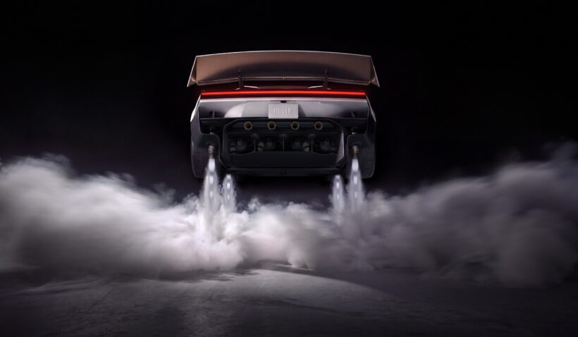 Tesla показала «летающий» Roadster: трюки в воздухе, но есть вопросы